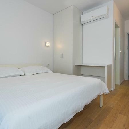 Apartments & Rooms Shark Žaborić Exteriér fotografie